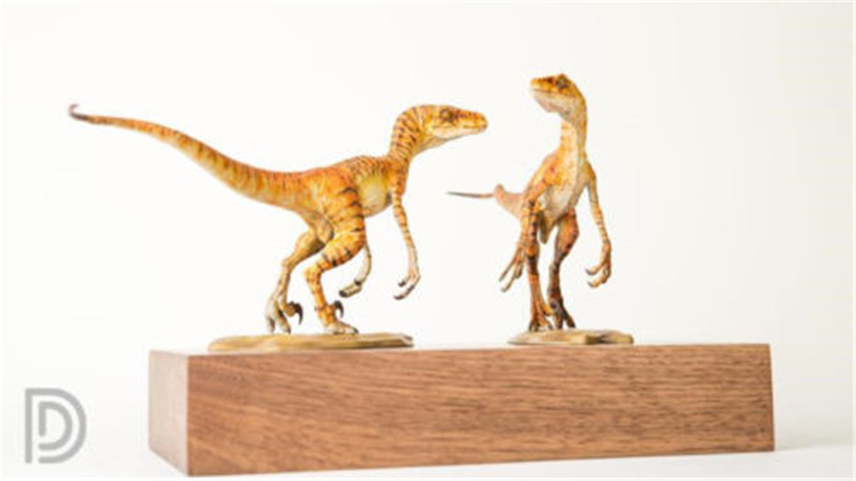 DINO DREAM 1/15 Velociraptor Raptor Tiger Statue