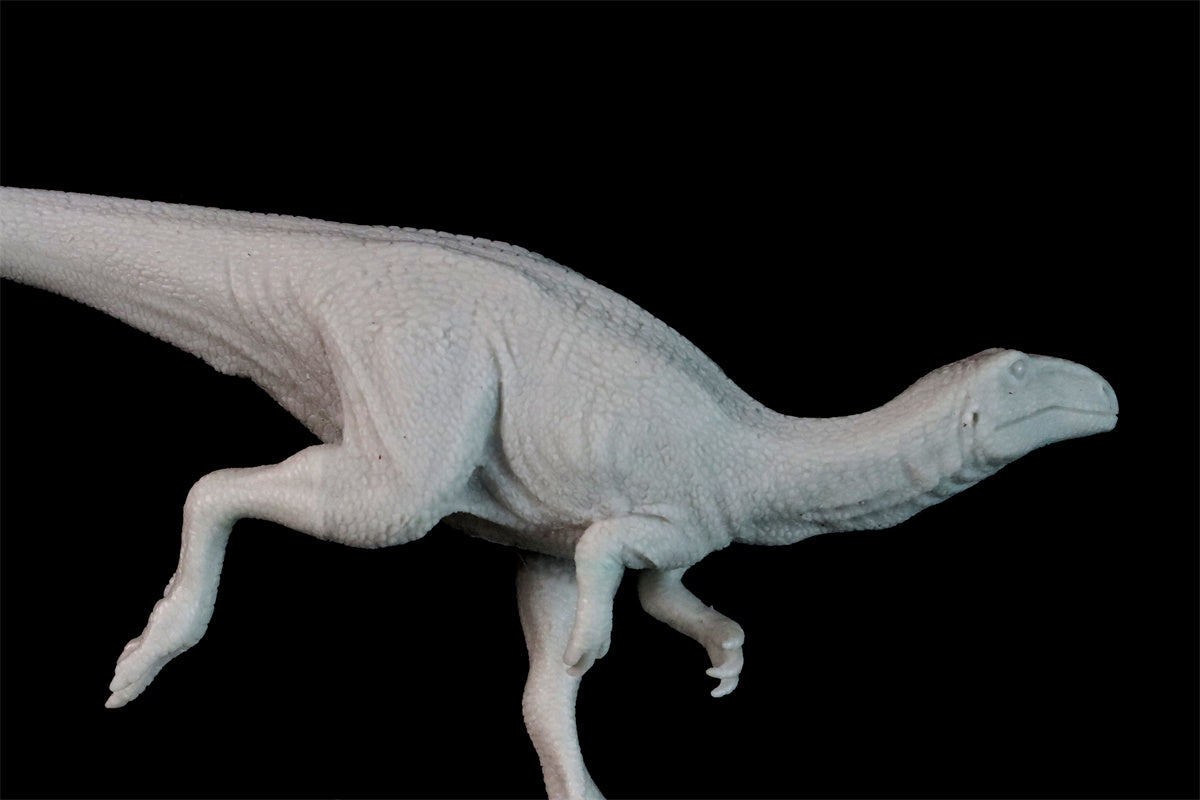 Sensen 1:5 Scale Beelzebufo Masiakasaurus Scene Statue