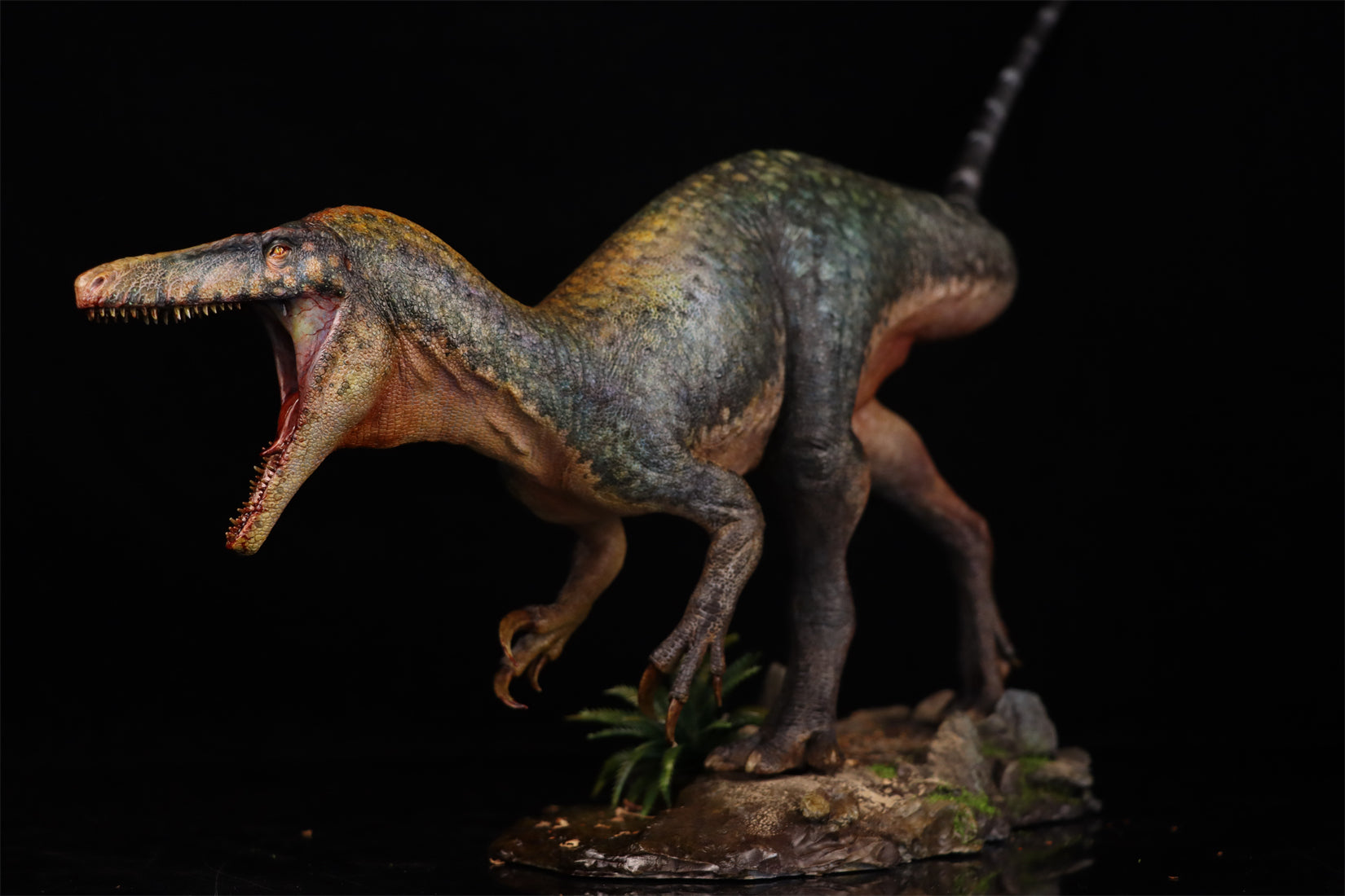 1:15 Scale Maip macrothorax Scene Model