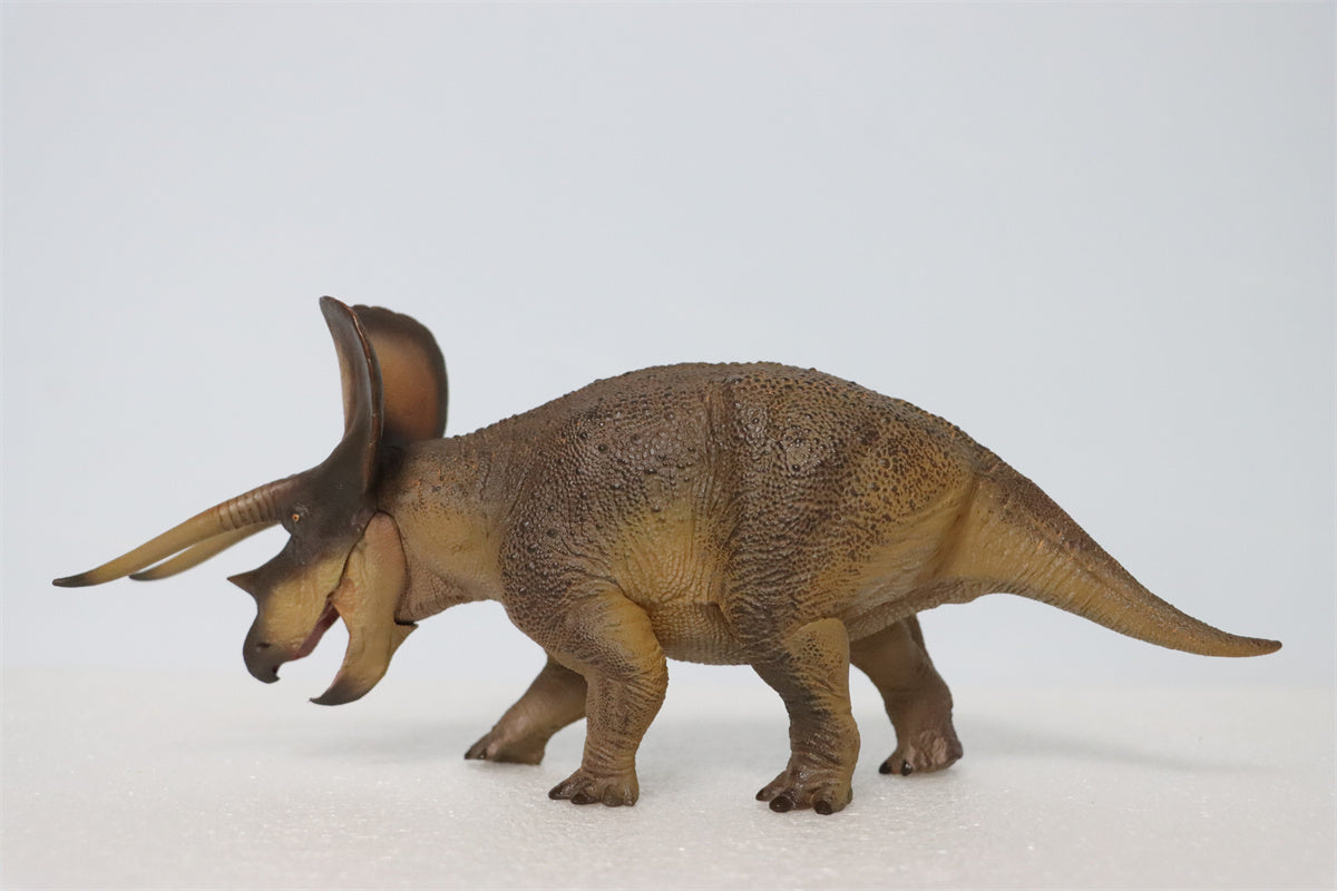 PNSO 1/35 New Triceratops Doyle Model