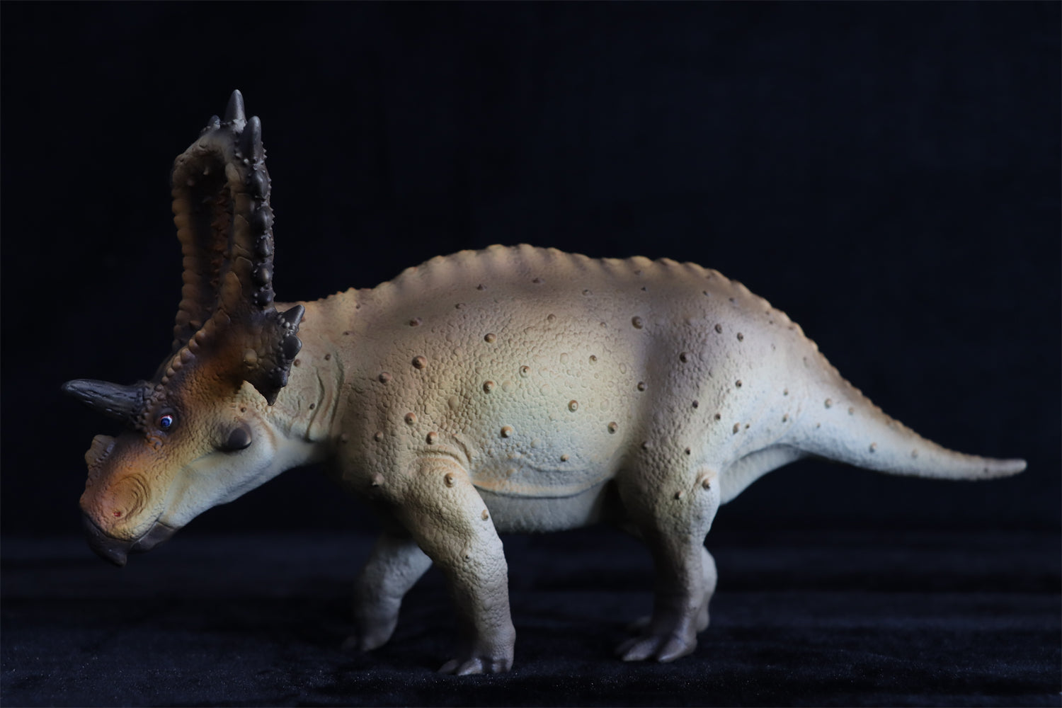 Mercuriceratops Statue