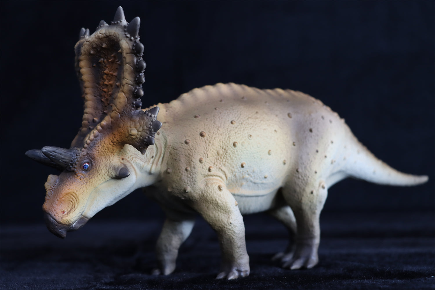 Mercuriceratops Statue