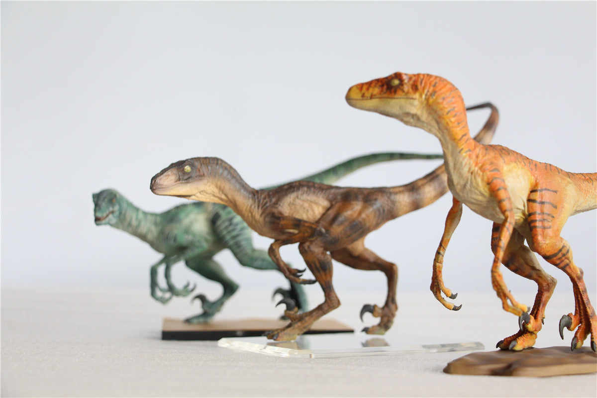 DINO DREAM 1/15 Velociraptor Raptor Tiger Statue
