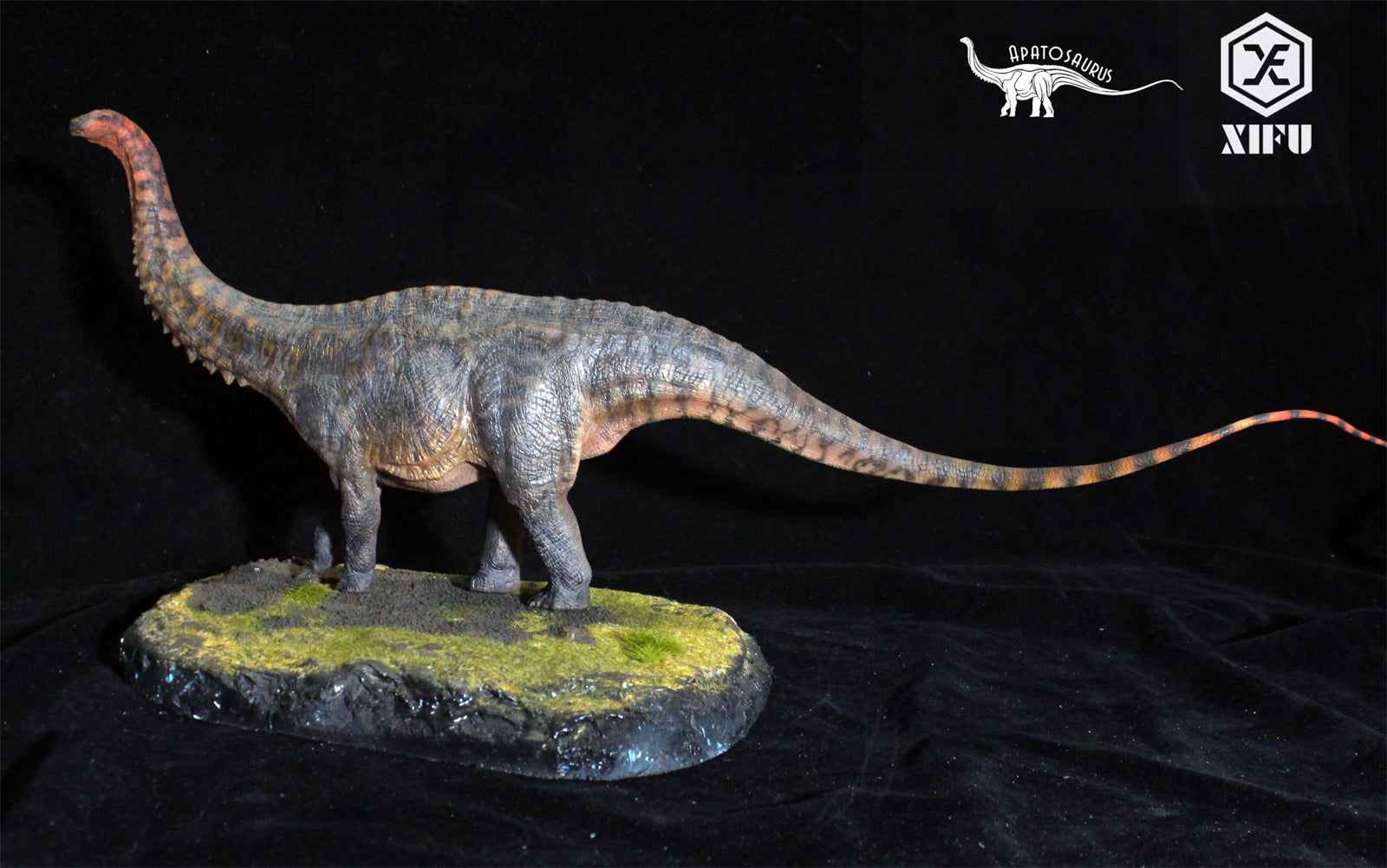 1/35 Scale Apatosaurus Pieck Model Kit