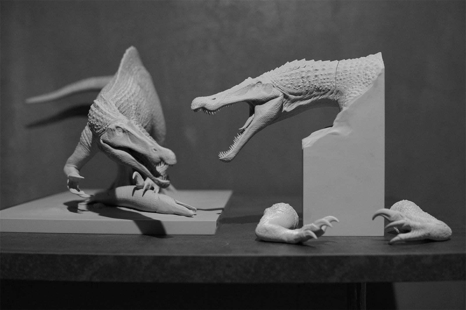 CROSS COLOR 1/15 Suchomimus Model Unpainted Kit